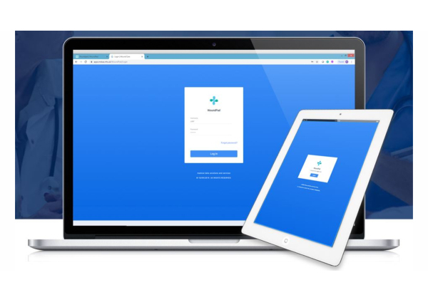 Screen shot images of the WoundPad application on both a tablet & a laptop.